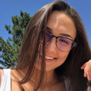 Meet your Posher, Annena